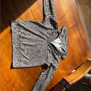 Black and White Patterned Long Sleeve Top